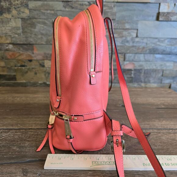 MICHAEL KORS RHEA MEDIUM ZIP Pebbled LEATHER BACKPACK Coral GOLD Hardware READ - Picture 3 of 12